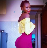 Clara - escort in Madinah
