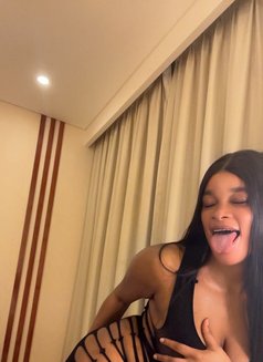 Clara - escort in Al Manama Photo 4 of 8