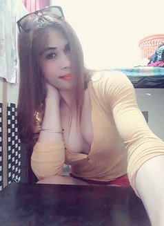Clara Top Asian - Transsexual escort in Dubai Photo 6 of 9