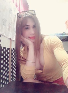 Clara Top Asian - Transsexual escort in Dubai Photo 7 of 9