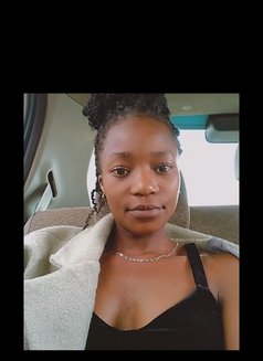 Clarah T - escort in Nairobi Photo 3 of 3