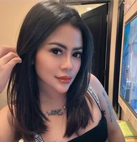 Clarisa - escort in Singapore