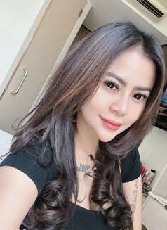 Clarisa - escort in Singapore Photo 8 of 8