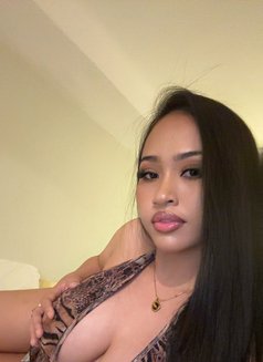 Clarissa - puta in Bangkok Photo 11 of 14