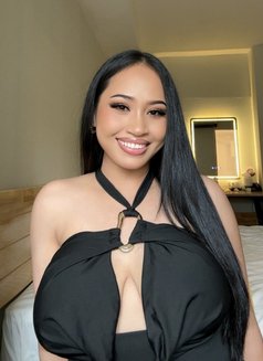 Clarissa - puta in Bangkok Photo 13 of 14