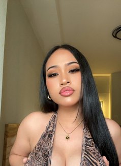 Clarissa - puta in Bangkok Photo 14 of 14