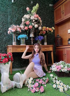 I am Clarissa Fancy & Exclusive Girl - puta in Bali Photo 6 of 12