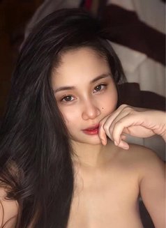 Clarissa - escort in Bali Photo 9 of 13