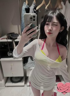 Clarisse - escort in Tirana Photo 5 of 6