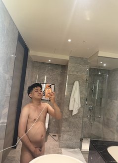 Clark - Male escort in Manila Photo 9 of 9