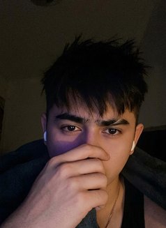 Clark James - Male escort in Manila Photo 5 of 6