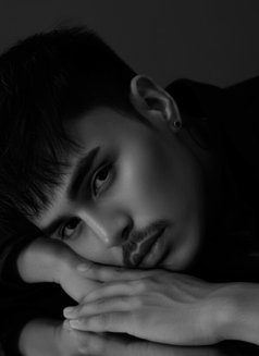 ClassOF_Asia - Male escort in Singapore Photo 16 of 20