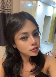 Classy Ana - Transsexual escort in New Delhi Photo 16 of 16