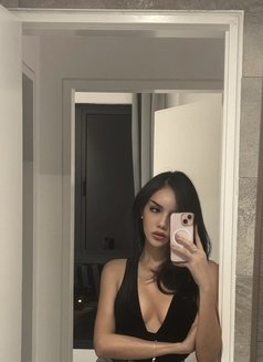 Classy And Sexy Babe - escort in Taipei Photo 2 of 13