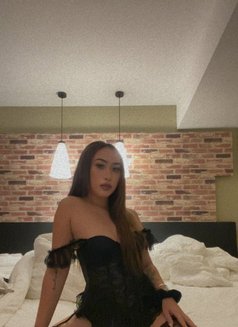 Classy Annyyy - puta in Okinawa Island Photo 10 of 15