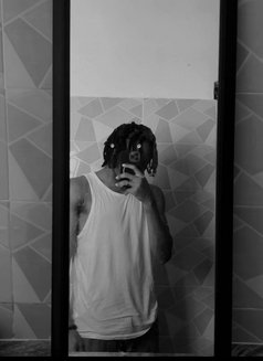 Classy badboy - Male escort in Abuja Photo 4 of 7