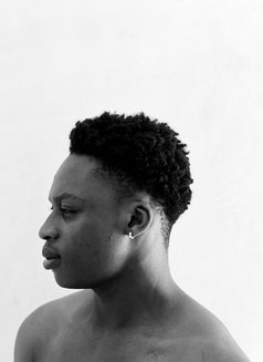 Classy badboy - Male escort in Abuja Photo 6 of 7