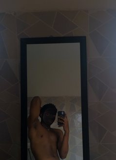 Classy badboy - Male escort in Abuja Photo 3 of 3