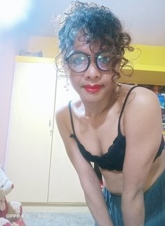 Classy Beauty - Transsexual escort in Bangalore Photo 2 of 3