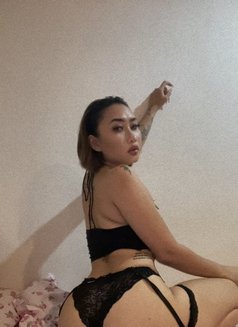 Classy girl - escort in Okinawa Island Photo 9 of 18