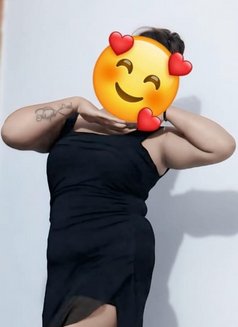 Classy Independent Escort in Gurugram - puta in Gurgaon Photo 2 of 4