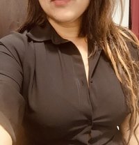 Classy Model - escort in Colombo