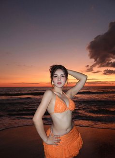 Classy Olivia - Acompañantes transexual in Hong Kong Photo 5 of 14