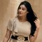 Classy Rithika - puta in Hyderabad Photo 2 of 8