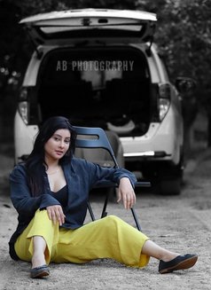 Classy Rithika - puta in Hyderabad Photo 6 of 8