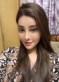 Classy Rithika - puta in Hyderabad Photo 8 of 8