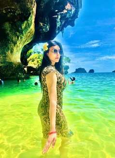 Classy Rithika - puta in Hyderabad Photo 10 of 11