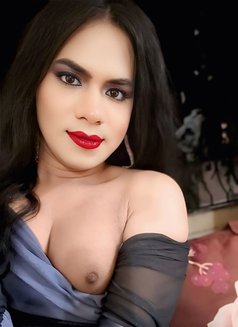 Classy Simmy - Acompañantes transexual in Pune Photo 16 of 17
