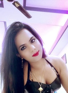 Classy Simmy - Acompañantes transexual in Rajkot Photo 7 of 10
