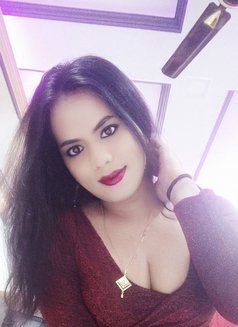 Classy Simmy - Acompañantes transexual in Rajkot Photo 9 of 10