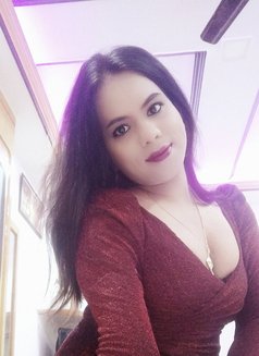Classy Simmy - Acompañantes transexual in Rajkot Photo 10 of 10