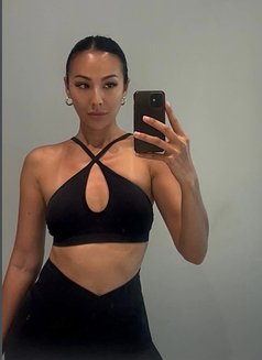 Classy Sonya - escort in Singapore Photo 5 of 9