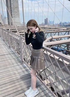 GFE SERVICE - puta in Tokyo Photo 8 of 9