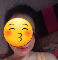 Claudey - puta in Surabaya