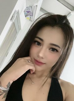 Claudia Cc - escort in Singapore Photo 8 of 10
