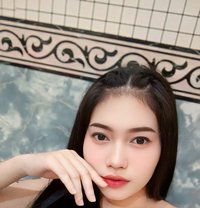 Claudia - puta in Jakarta