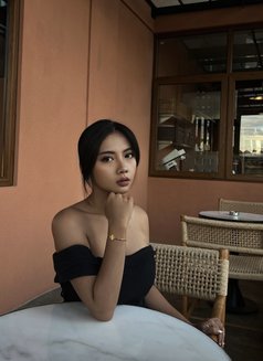 CLAUDIA GFE - escort in Bali Photo 1 of 6