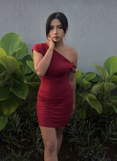 CLAUDIA GFE - escort in Bali Photo 6 of 6