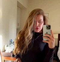 Claudia - escort in Beirut