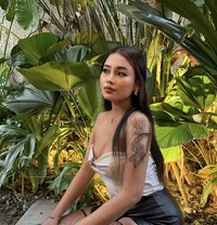 Claudy petite girl - escort in Bali Photo 15 of 21