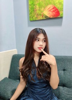 Claudya - puta in Jakarta Photo 7 of 9