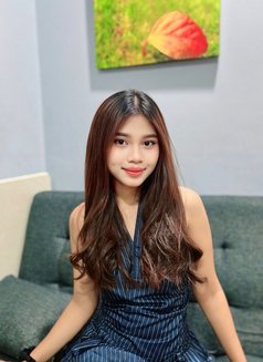 Claudya - puta in Jakarta Photo 8 of 9