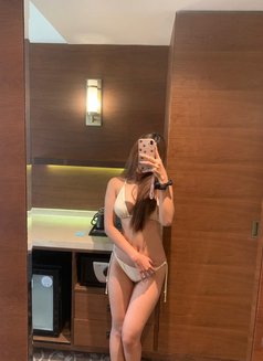 Claudya - escort in Jakarta Photo 14 of 22