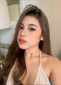 Claudya - escort in Jakarta Photo 18 of 22