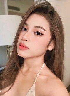 Claudya - escort in Jakarta Photo 19 of 22