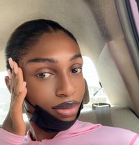 Clean and Classy - Transsexual escort in Accra